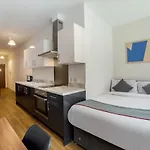 Oyo Vincent Apartments